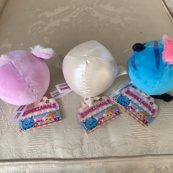 Brand New Set of 3 Squeezamals Series 3 Scented Squish Toys Slow Rise Pets - Picture 9 of 15